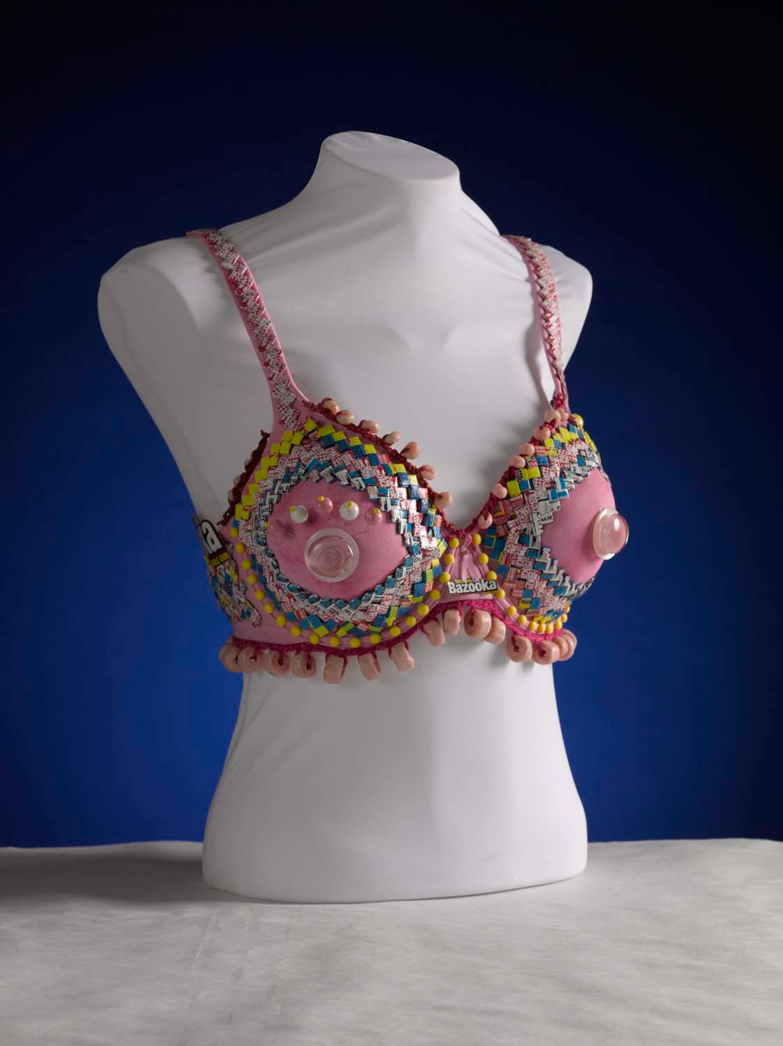 Bra fitters have their breasts turned into sculptures in art celebration of  'boobs
