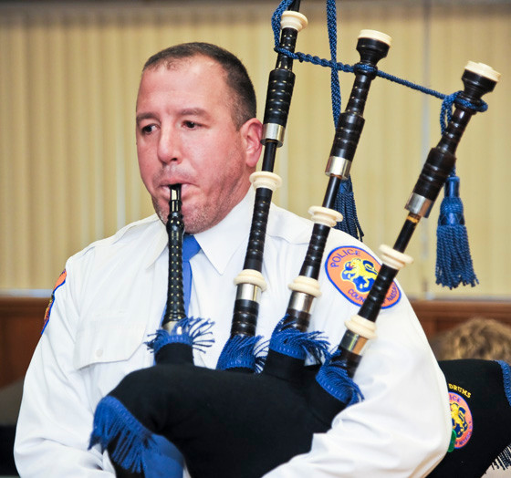 Devin Ross Nassau County Police Pipe and Drums warms up