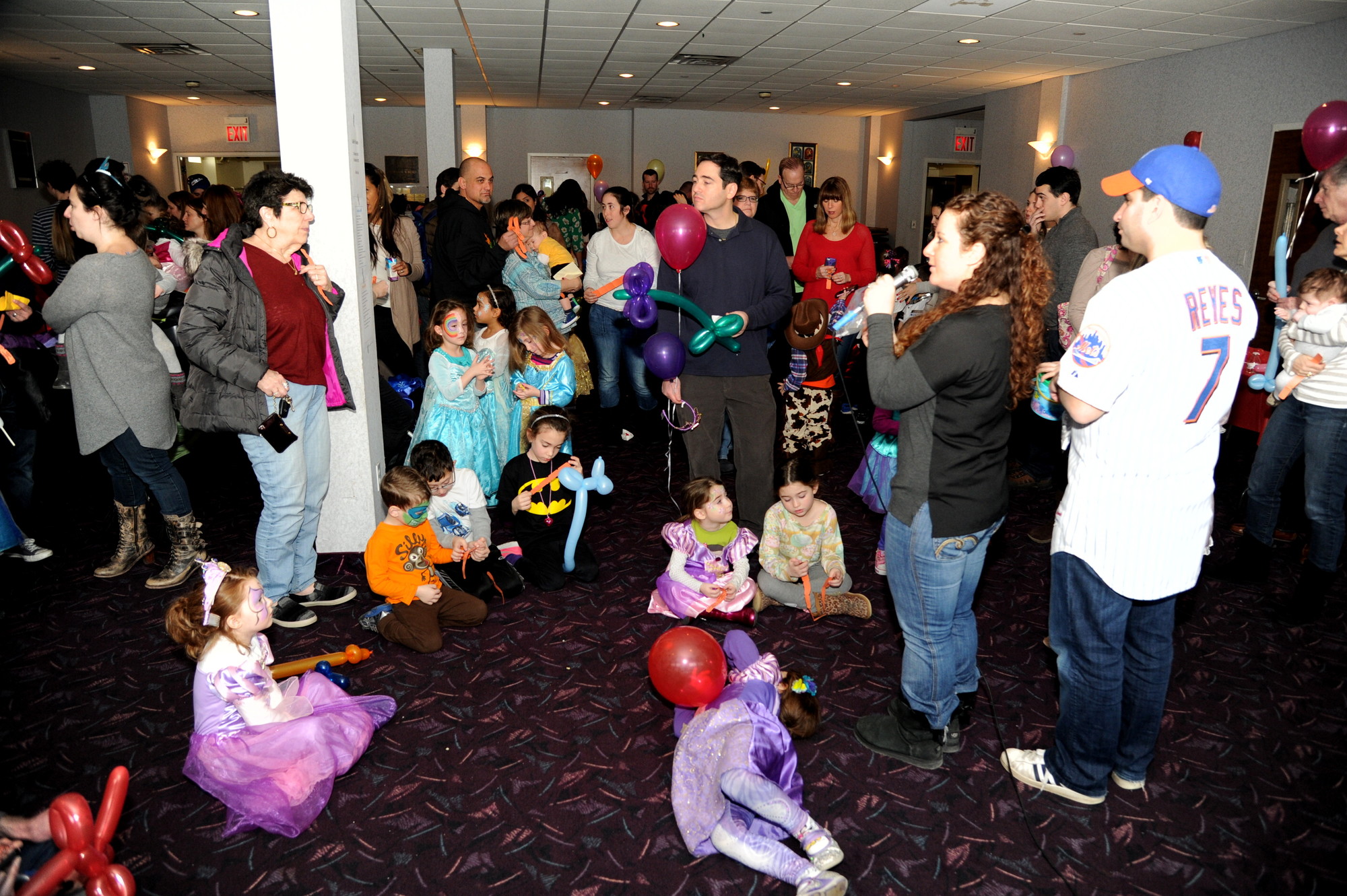 About 300 people attended the fundraiser at the East Meadow Jewish Center, which raised more than $4,000.