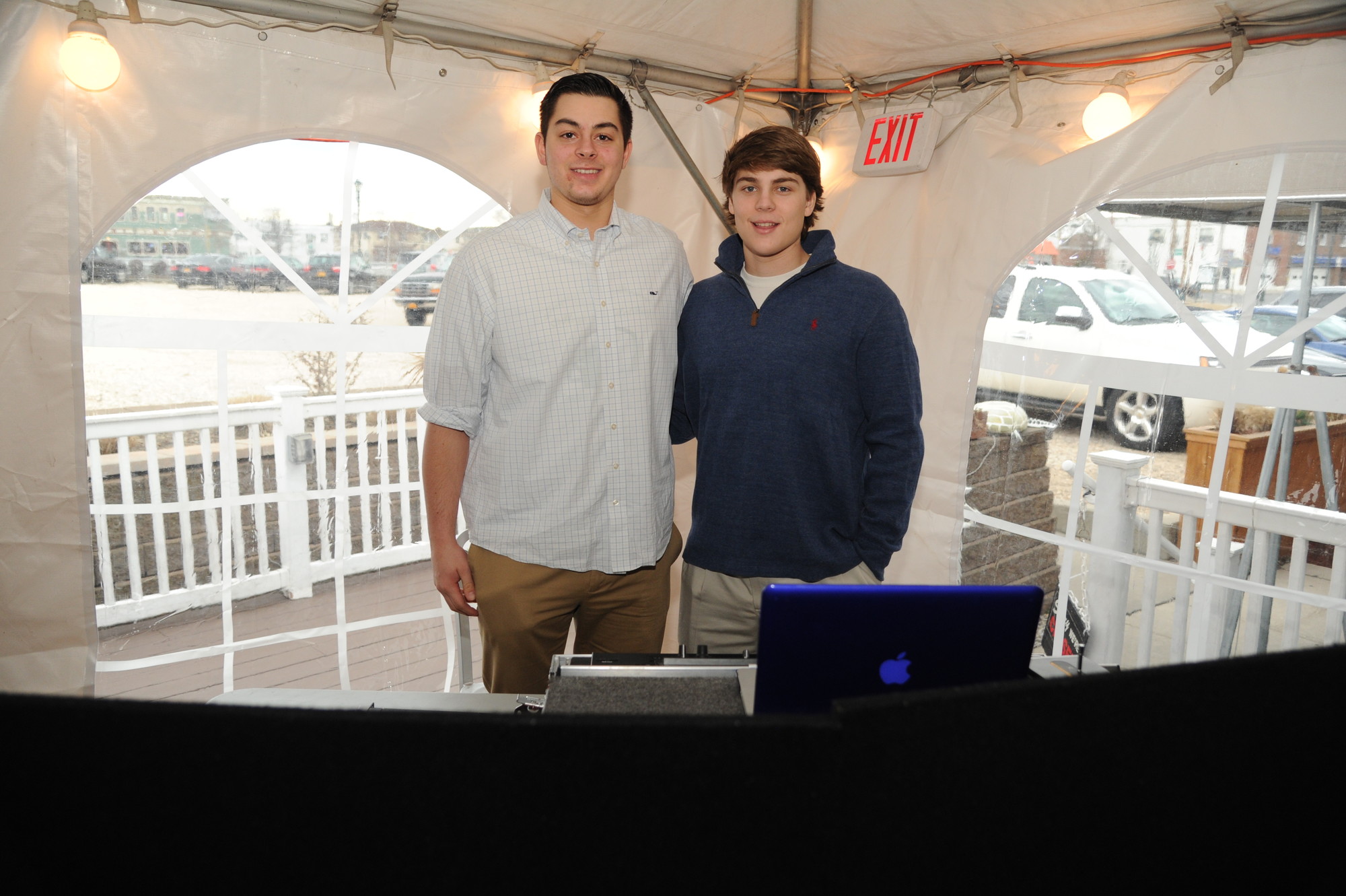 DJ's Level Entertainment Sal Frodella, Beau O'Connell