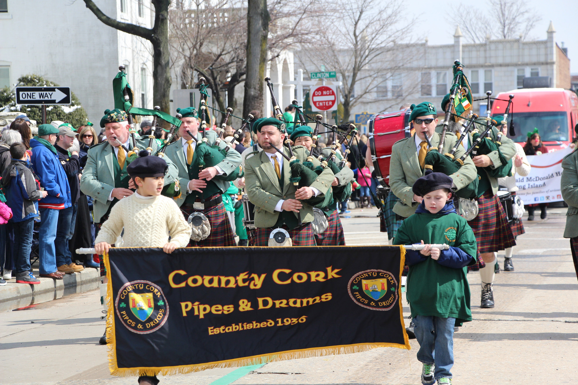 Pipe bands filled the streets with the sounds of traditional Irish music.