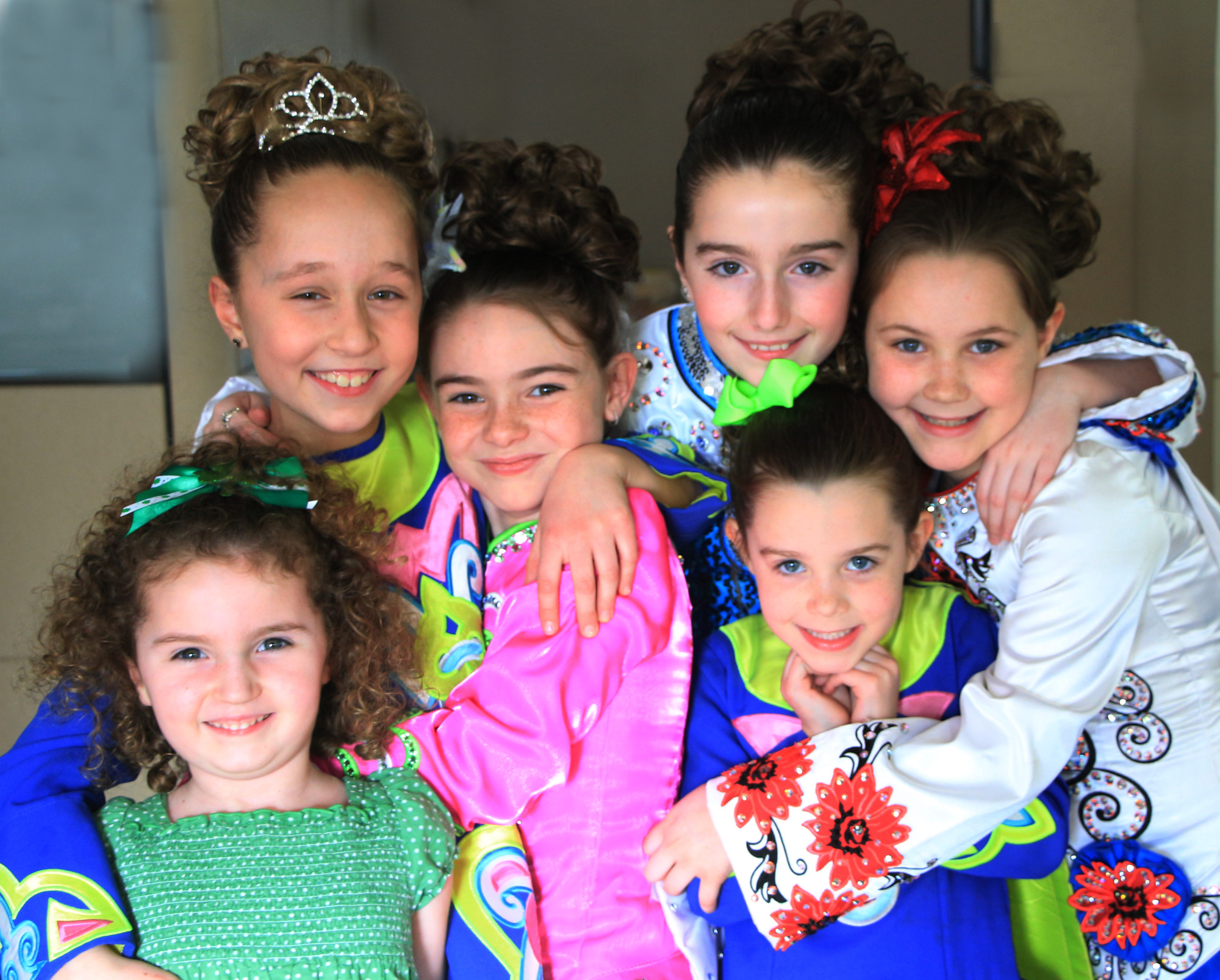 Irish step dancers, from left, Claire Barrins, 4, Natalie Paul, 8, Brigid Mahoney, 8, Maggie Nesturrick, 6, Sophie Nesturrick, 9, and Maeve Barrins, 9, performed in front of a big crowd at Sonny’s.