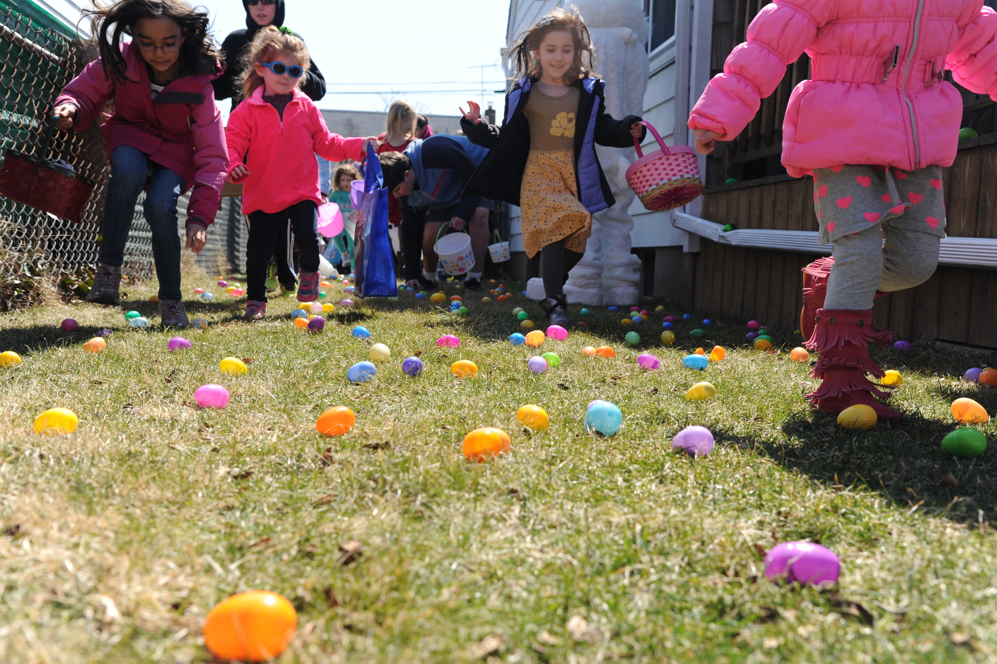 Diane Radtke’s annual egg hunt in her Albermarle Avenue home started with a flourish on April 2.                          Photo by Donovan Berthoud/Herald