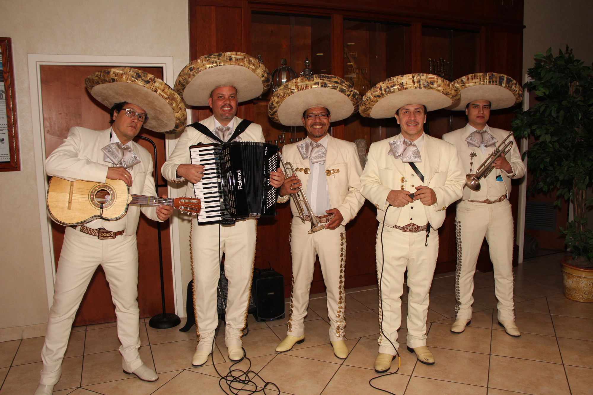 Marachi Mendoza Band provided musical entertainment for the evening.