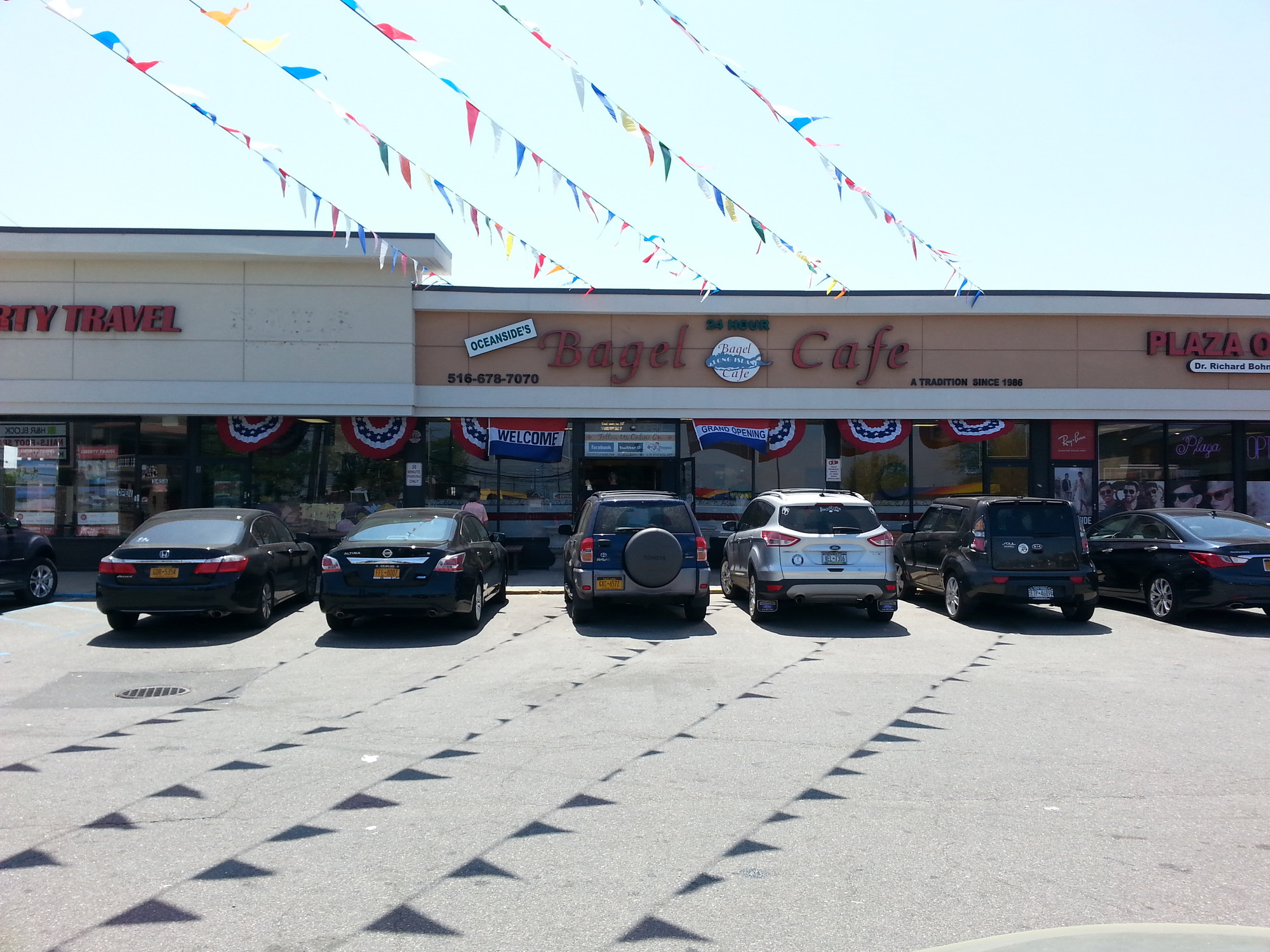 The Bagel Café in Oceanside has reopened.