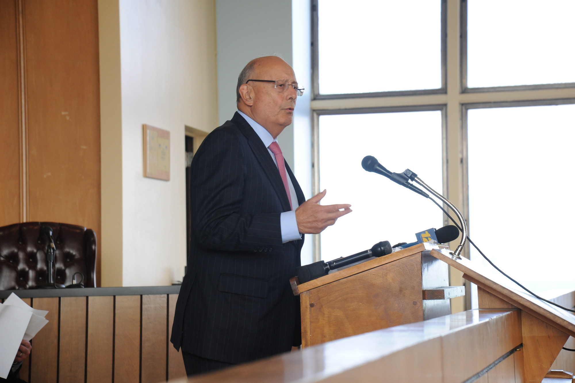 Former U.S. Sen. Al D'Amato called iStar's request for a 25-year tax abatement a "bait and switch."