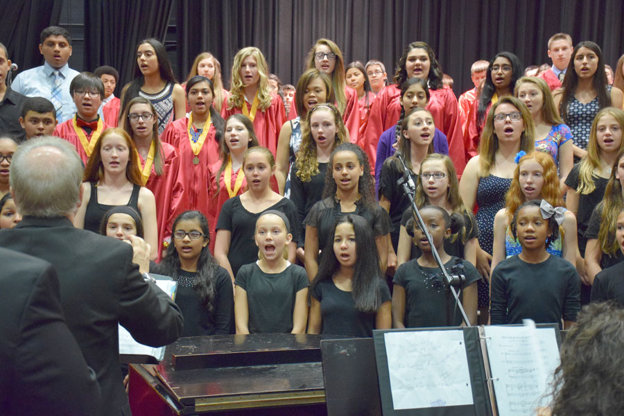 Woodland Middle School’s vocal jazz ensemble performed for the audience.