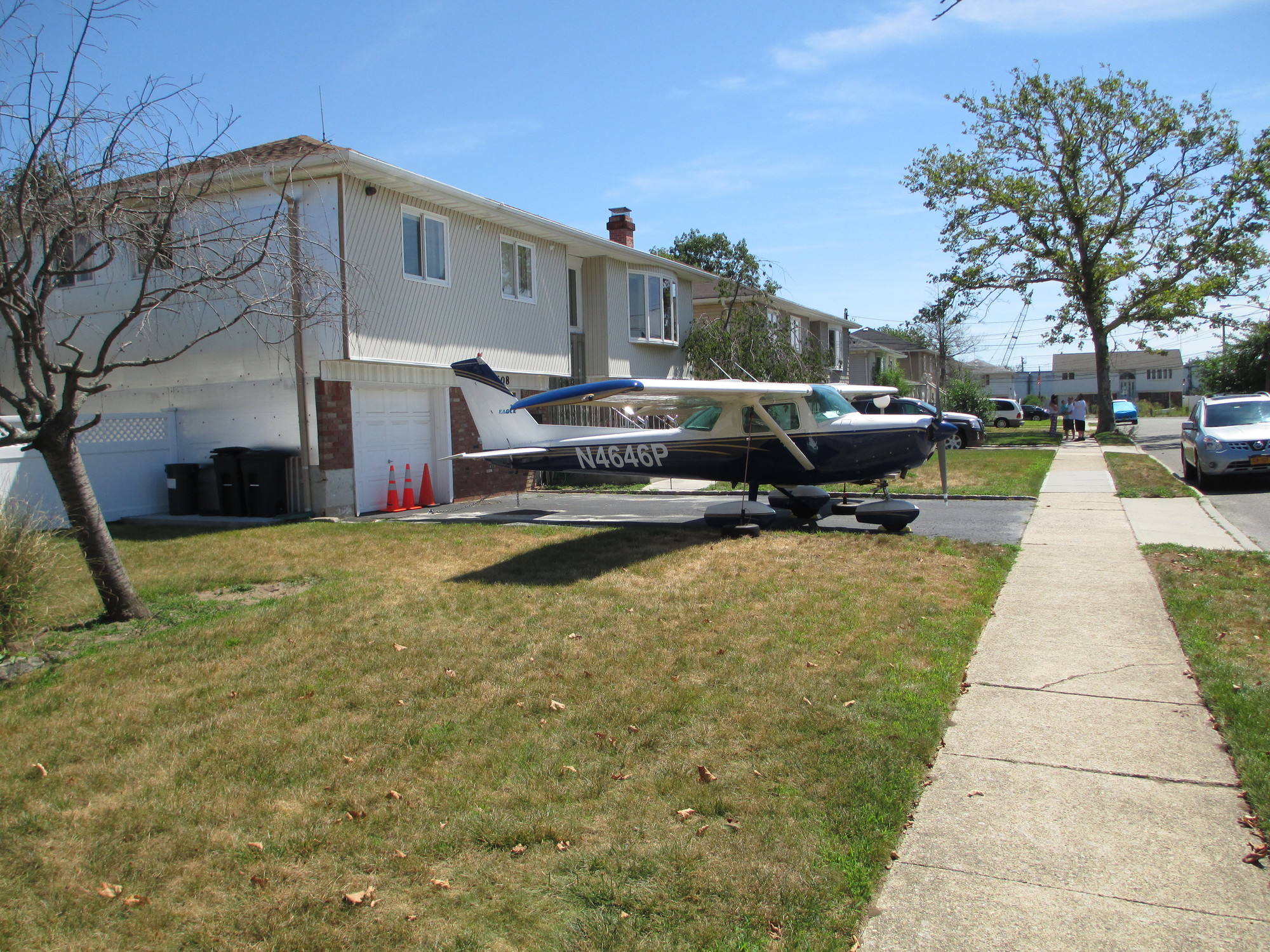 Harold Guretzky’s Cessna 152 parked on his Oceanside Driveway. (Courtesy Robert Perry)