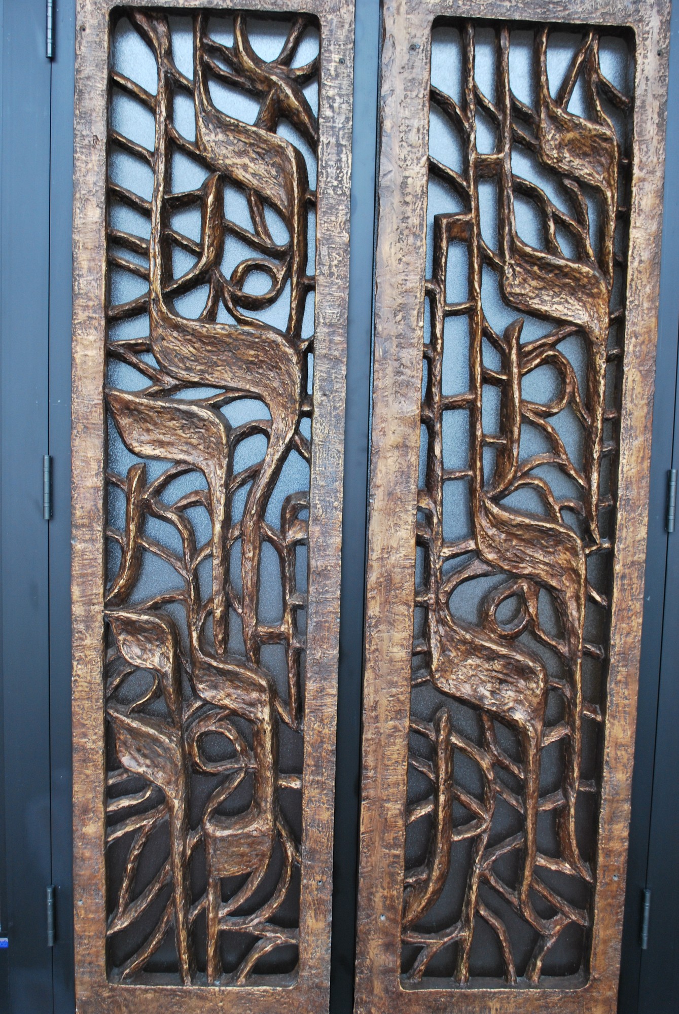 Temple Am Echad’s front doors feature a section of the ark from Temple Sinai, which merged with Temple Emanu-El to create a new congregation six years.