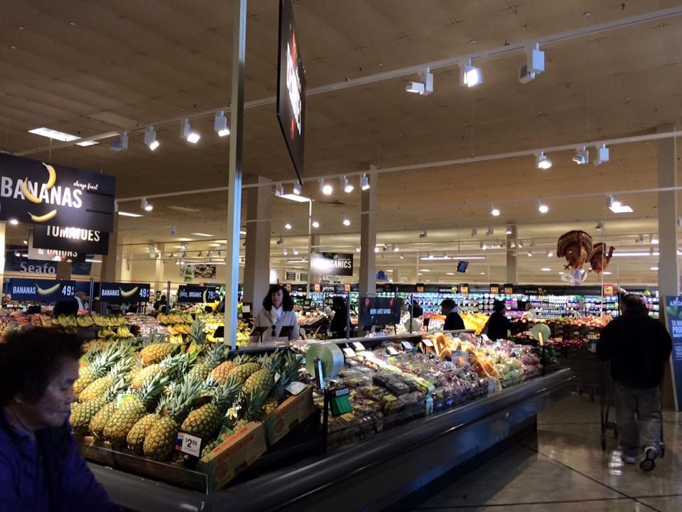 The new Stop & Shop location features produce, baked goods, meat and seafood as well as an assortment of organic products.