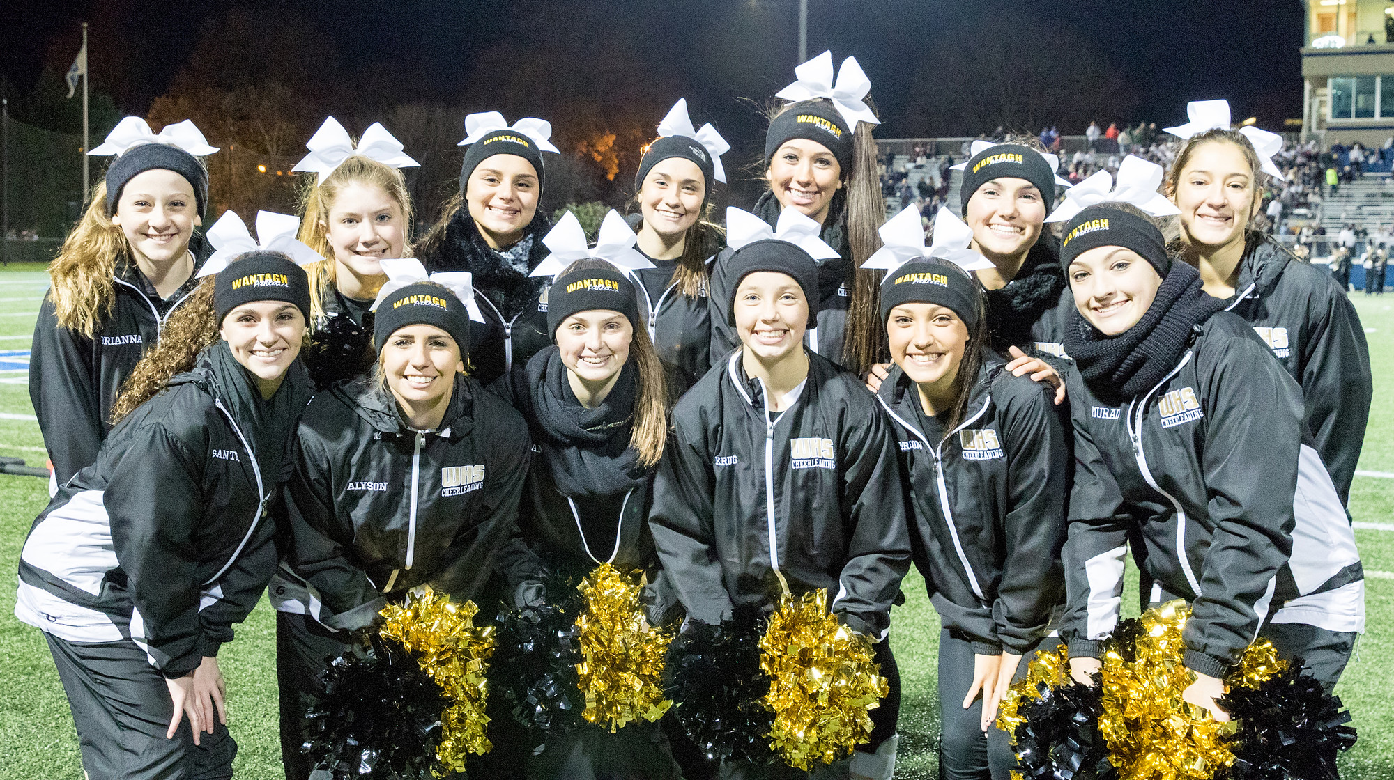 Wantagh’s cheerleaders kept the crowd energized.