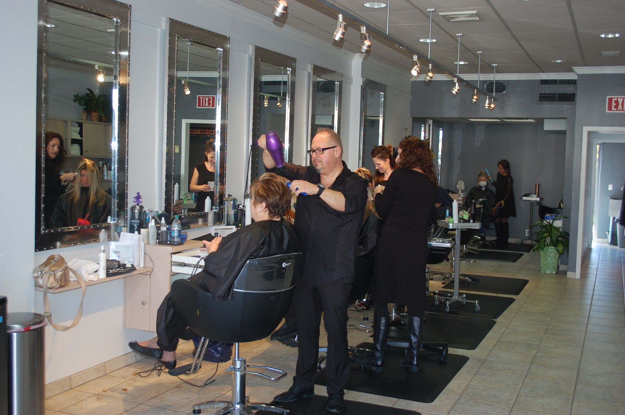 Platinum Hair and COlour Studio is at 3898 Merrick Road.