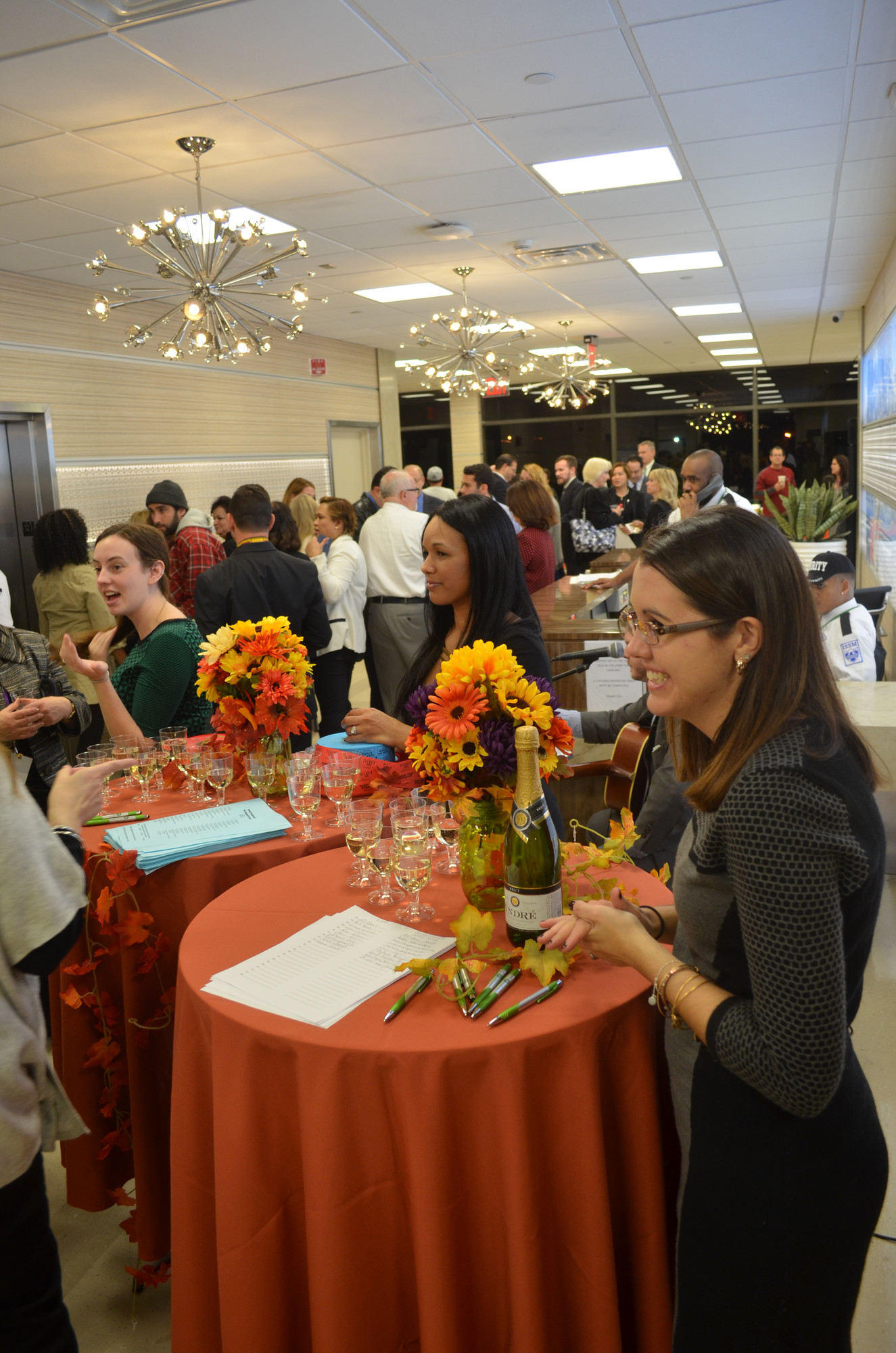 A reception complete with dinner, dancing, refreshments, psychic medium readings and a Chinese auction to benefit the Long Beach Christmas Angel was held as part of the Komanoff Center’s Grand Opening.