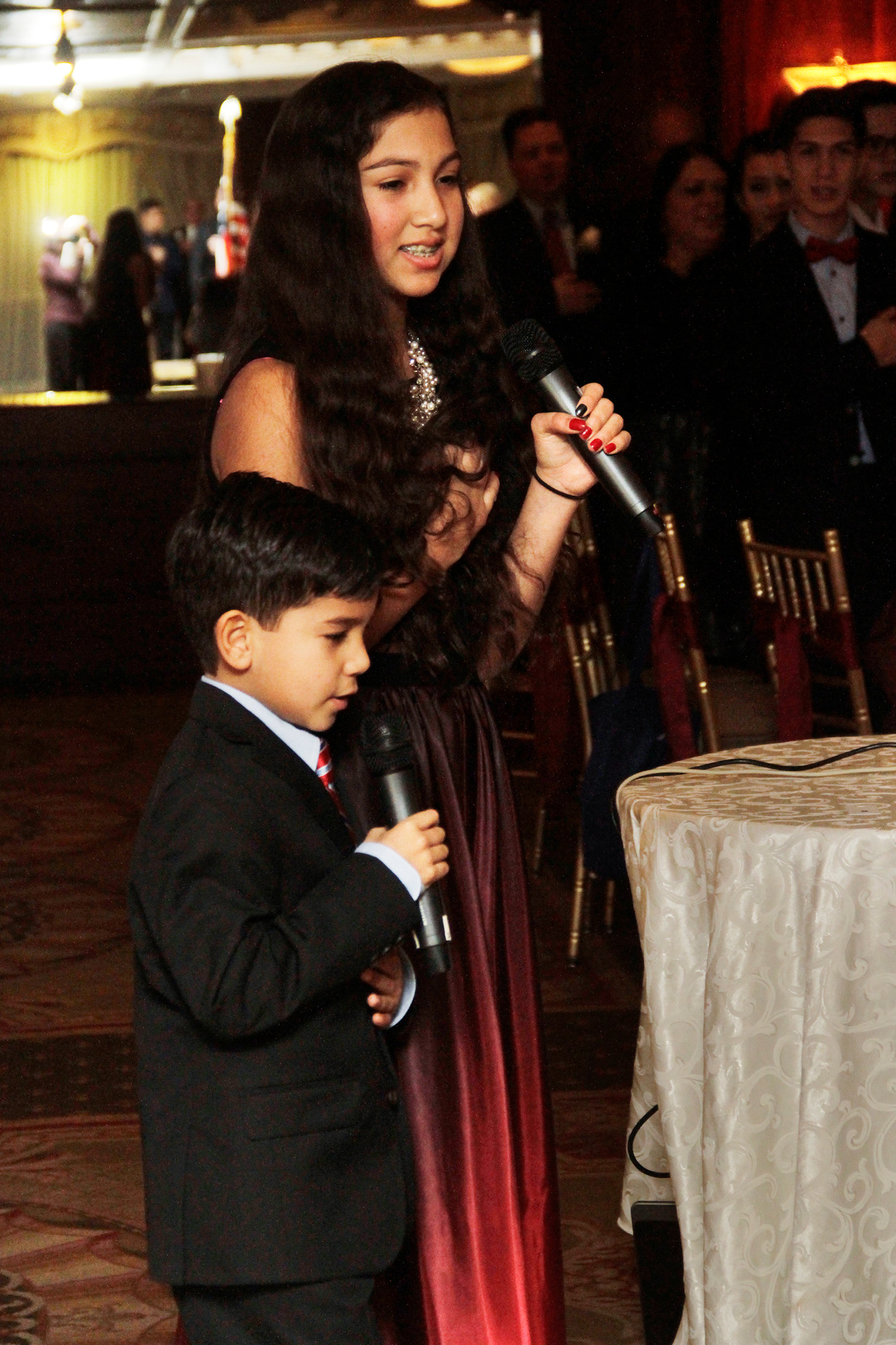 Oliver and Madison Miranda, the new president’s children, led the guests in the Pledge of Allegiance.