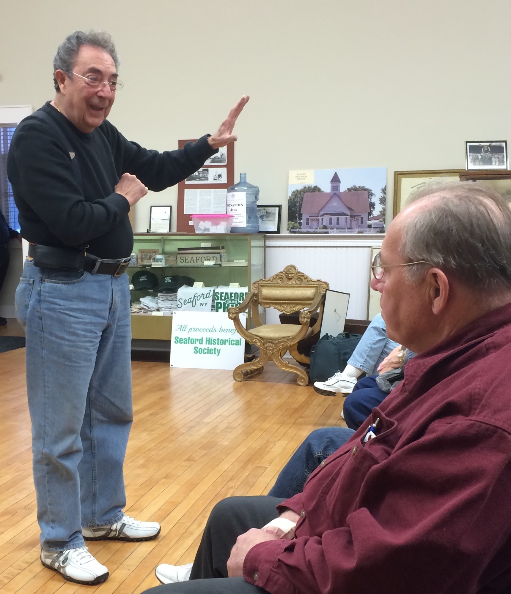 The Seaford Historical Society welcomed appraiser Eddie Costello to its museum on April 7.