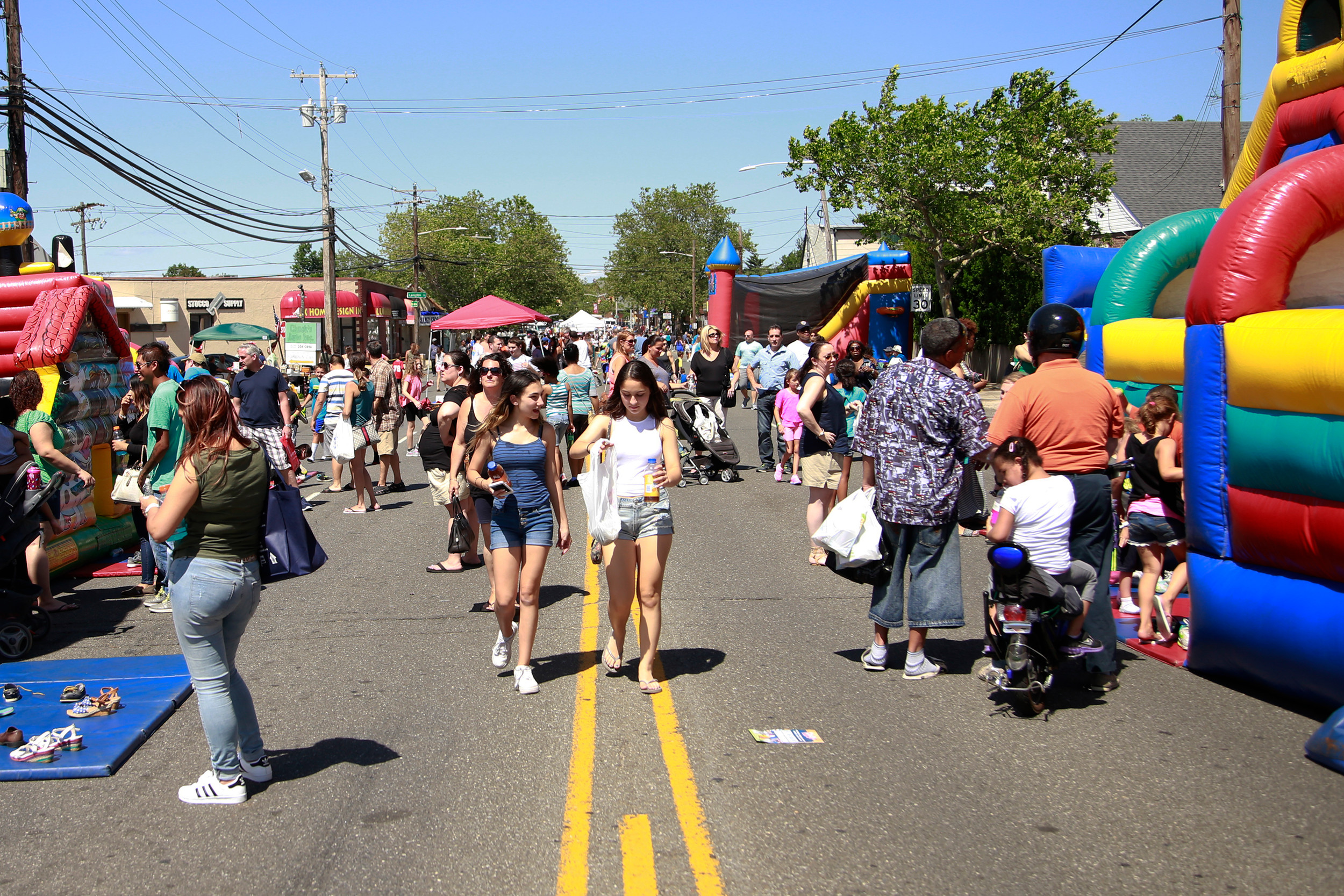 The Franklin Square street fair, hosted by Kiwanis club, raised money to donate to St. Catherine of Sienna every year.