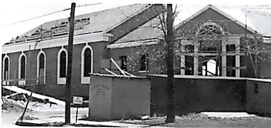The Central Synagogue building on DeMott Avenue in 1947. The building wasn’t fully completed, but congregants came for High Holy Days services that September and sat on folding chairs.