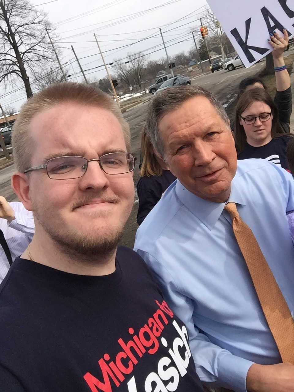 Thomas Ferrall snapped a selfie with John Kasich on the Ohio governor’s presidential campaign trail.