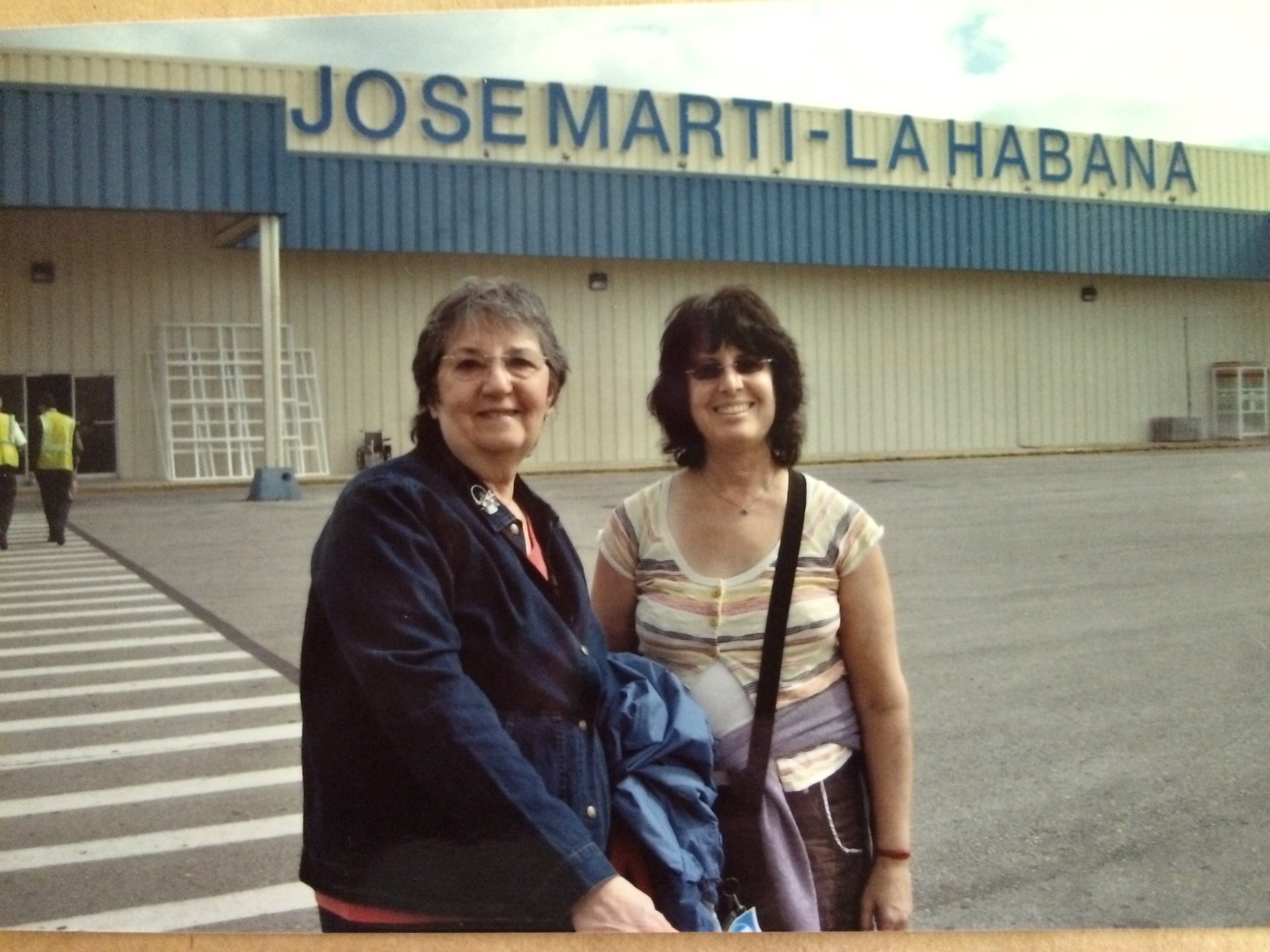 Miriam Bradman and her mother, Pola Bradman, at the José Martí International Airport in Cuba in 2008.