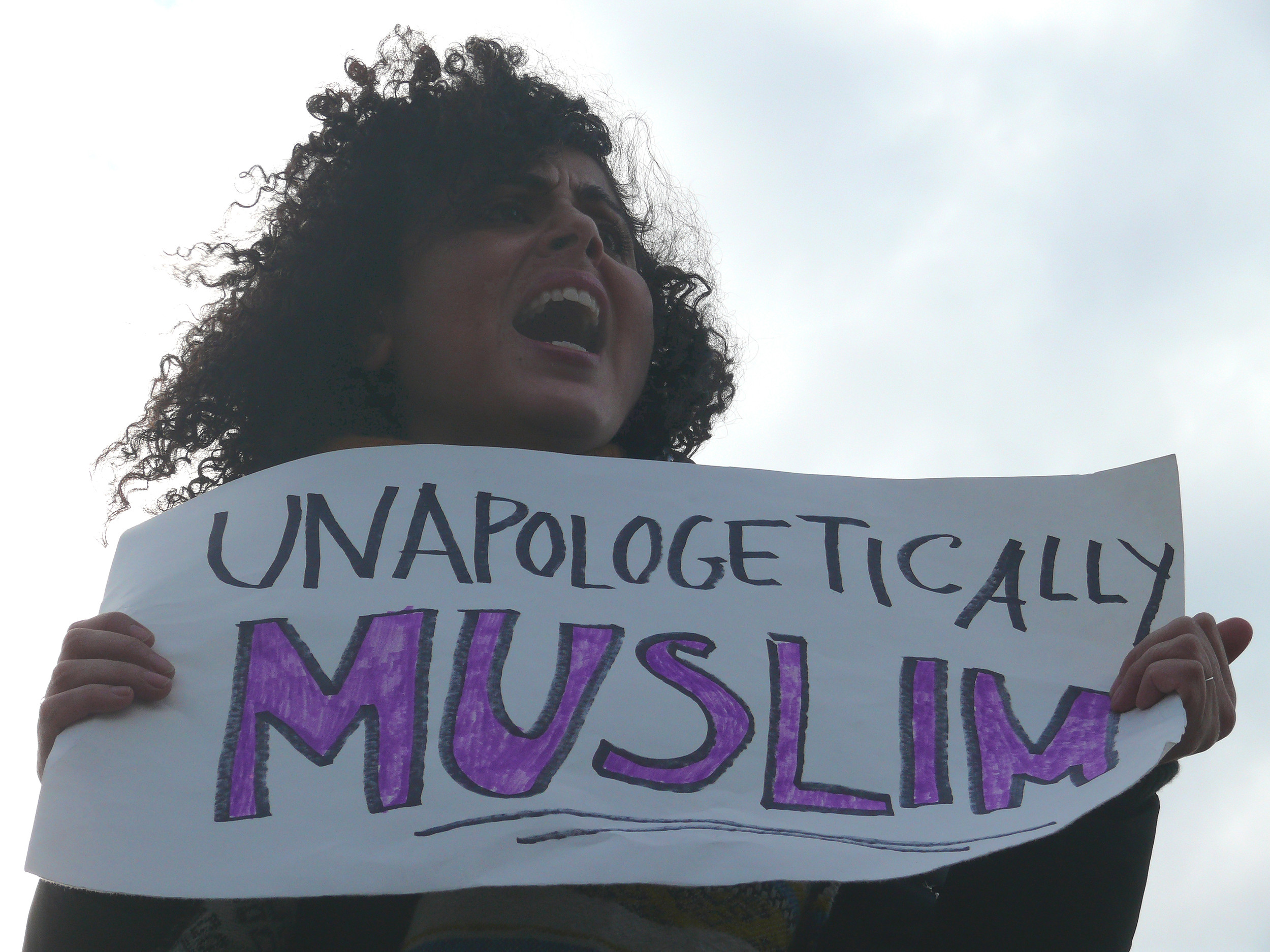 A Muslim protester made her sentiments clear on Sunday at JFK.