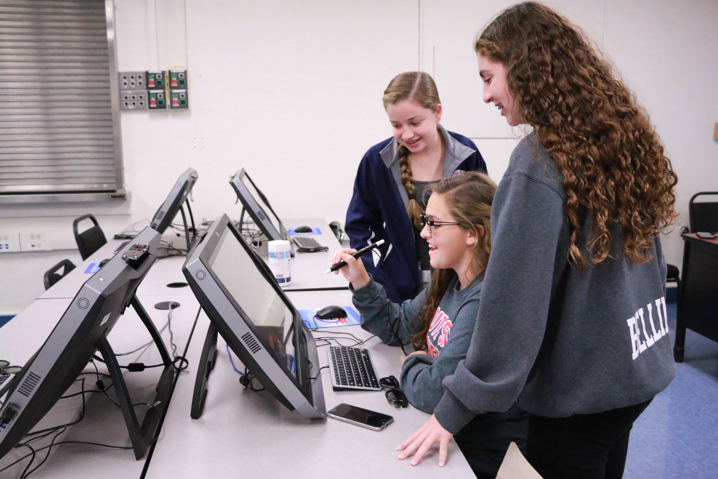South Side High School students explored the district’s zSpace virtual-reality technology, which will be available for a second straight year.