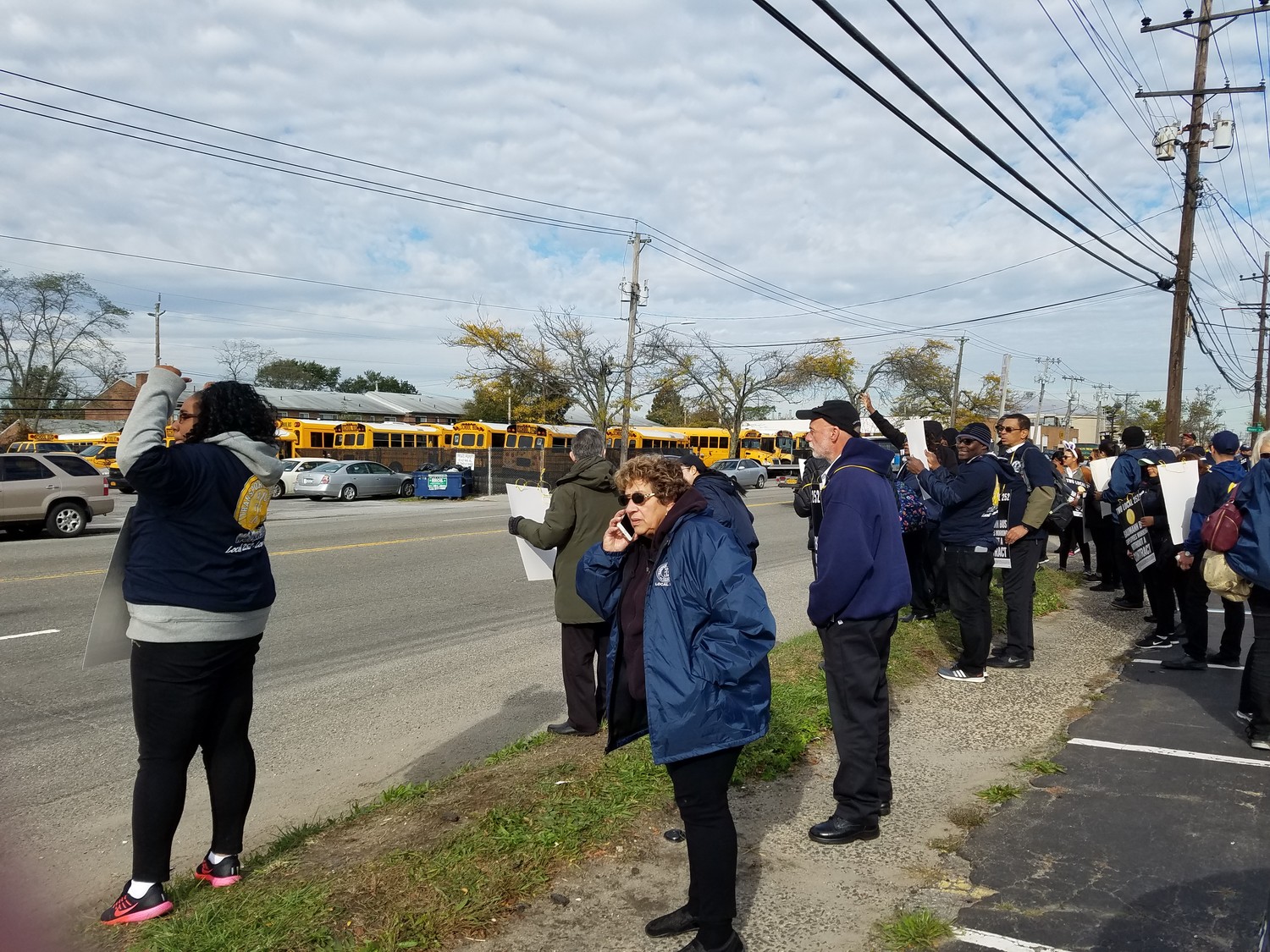 Bus drivers of the Baumann Bus Company rallied outside of the Oceanside headquarters on Tuesday morning while threats of strike were still up in the air.
