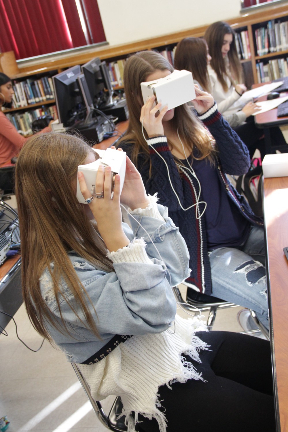 Students in Christine O’Neill’s Spanish class at Mepham High School in North Bellmore used virtual-reality technology to tour Machu Picchu, in Peru, on Dec. 7.