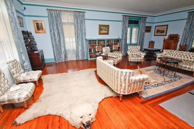 May 2015. The giant polar bear hide has been returned to the Drawing Room.