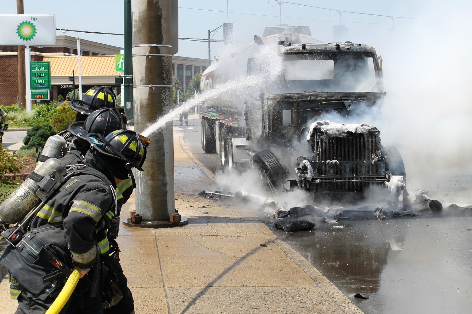 At around noon on Tuesday, a tanker truck caught fire on Tuesday morning at Sunrise Highway and Ocean Avenue.
