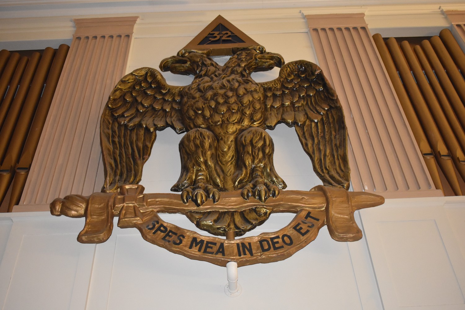 The double-headed Eagle of Lagash is used as an emblem by the Scottish Rite of Freemasonry.