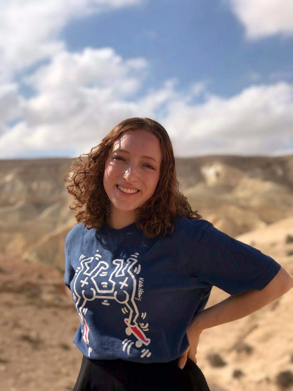 2019 HAFTR graduate Miriam Kopyto spent time in Rehovot, Israel over the summer with 55 other teenagers from across the world conducting laboratory research with professional scientists.