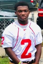 Jayvian Allen is one of 10 finalist in the USA Football’s Heart of a Giant Award presented by Hospital for Special Surgery and the New York Giants. If named a winner, he can win a total of $10,000 for Freeport High School.