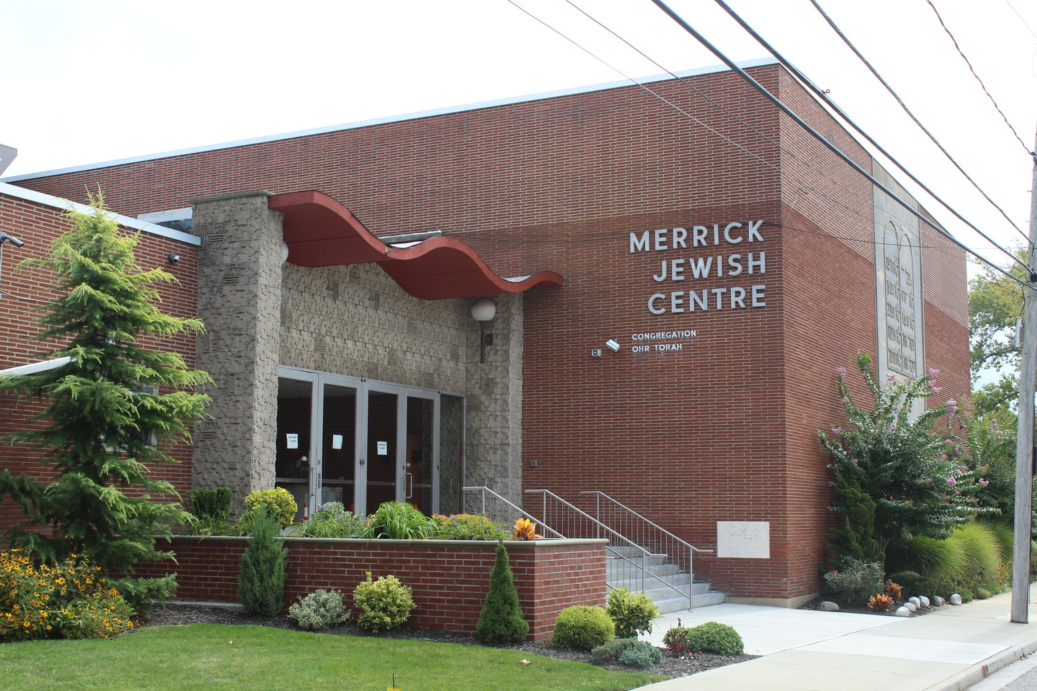 The Merrick Jewish Centre has organized a coronavirus-response committee to aid residents in need.
