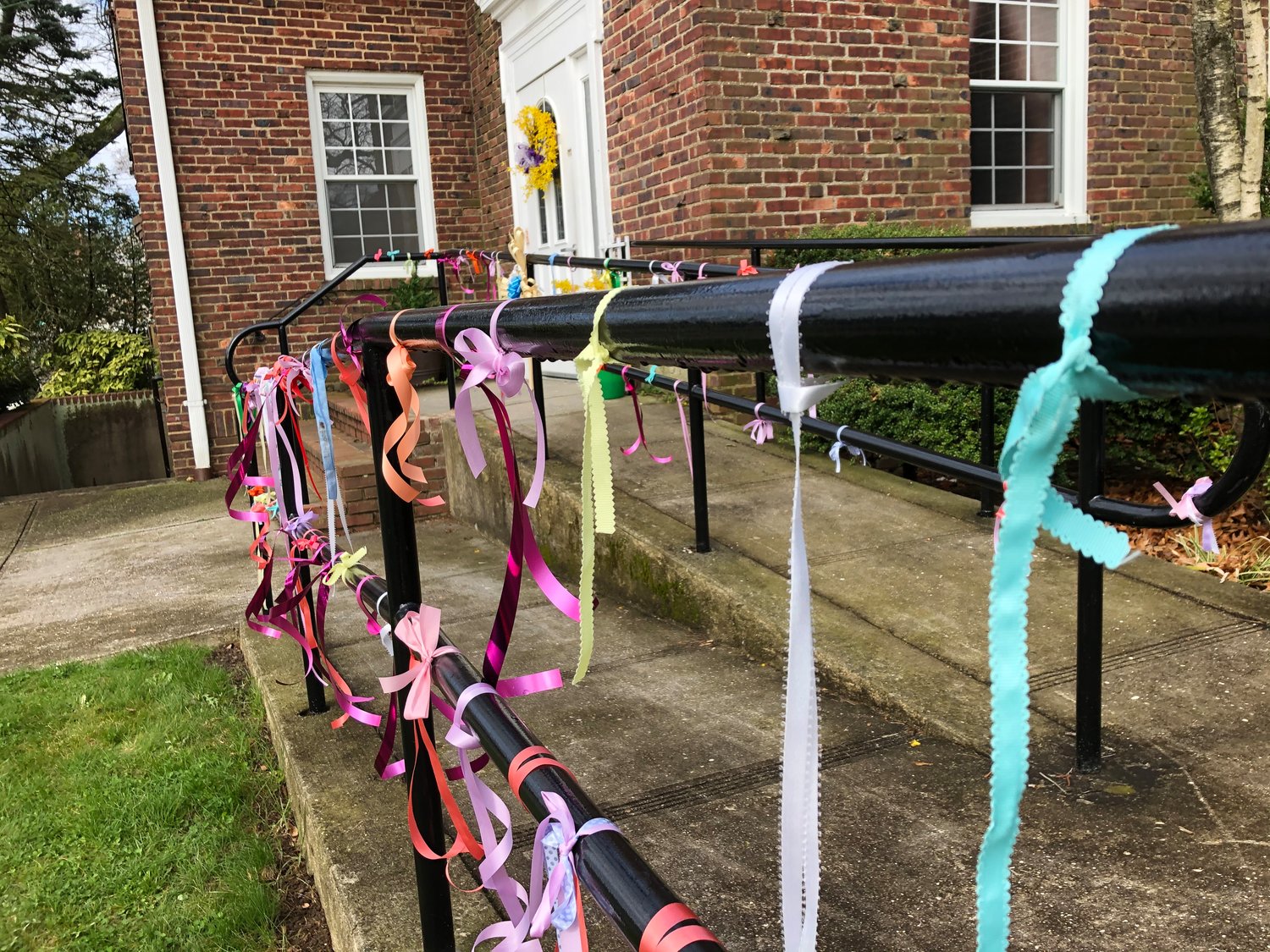 tHE COMMUNITY pRESBYTERIAN Church of Merrick has asked congregants to hang pastel-covered ribbons outside their homes as a message of hope.