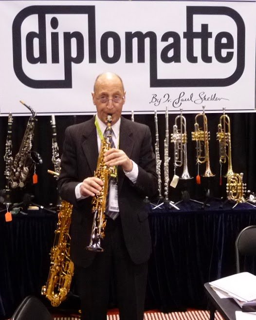Longtime Hewlett resident and professor emeritus Dr. Paul Shelden played a soprano saxophone he designed that was made by his company, Diplomatte Musical Instruments.
