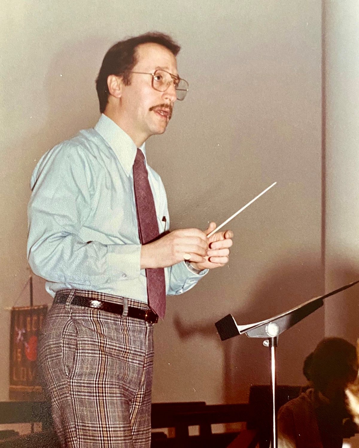 Paul Shelden conducting at Brooklyn College in 1988. He died on April 17, at age 79.