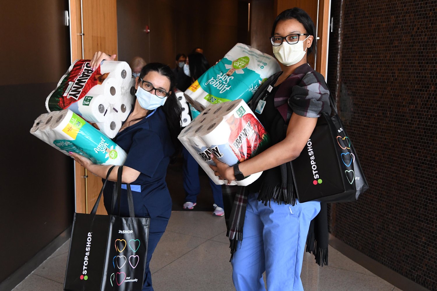 Hospital workers at Mount Sinai South Nassau in Oceanside received paper goods and groceries from Stop & Shop on May 7 in honor of National Nurses Week.