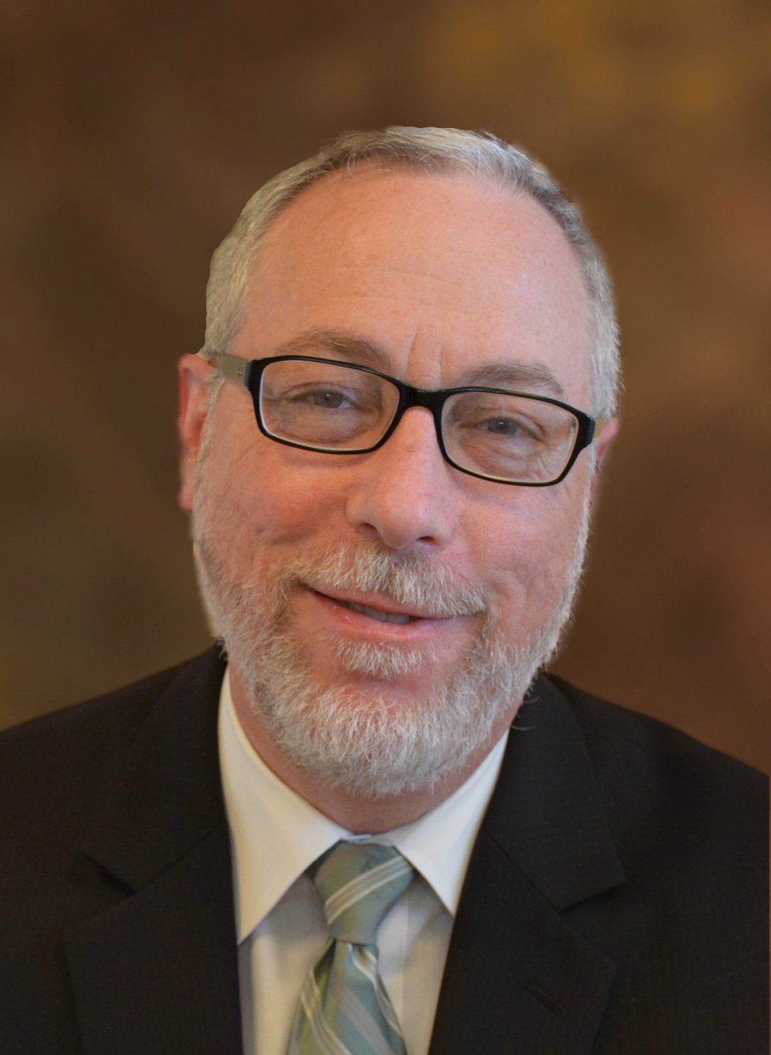 : Dr. Aaron E. Glatt, chair of the department of medicine and chief of infectious diseases at Mount Sinai South Nassau in Oceanside, earned the 2020 Laureate Award from the New York chapter of the American College of Physicians.