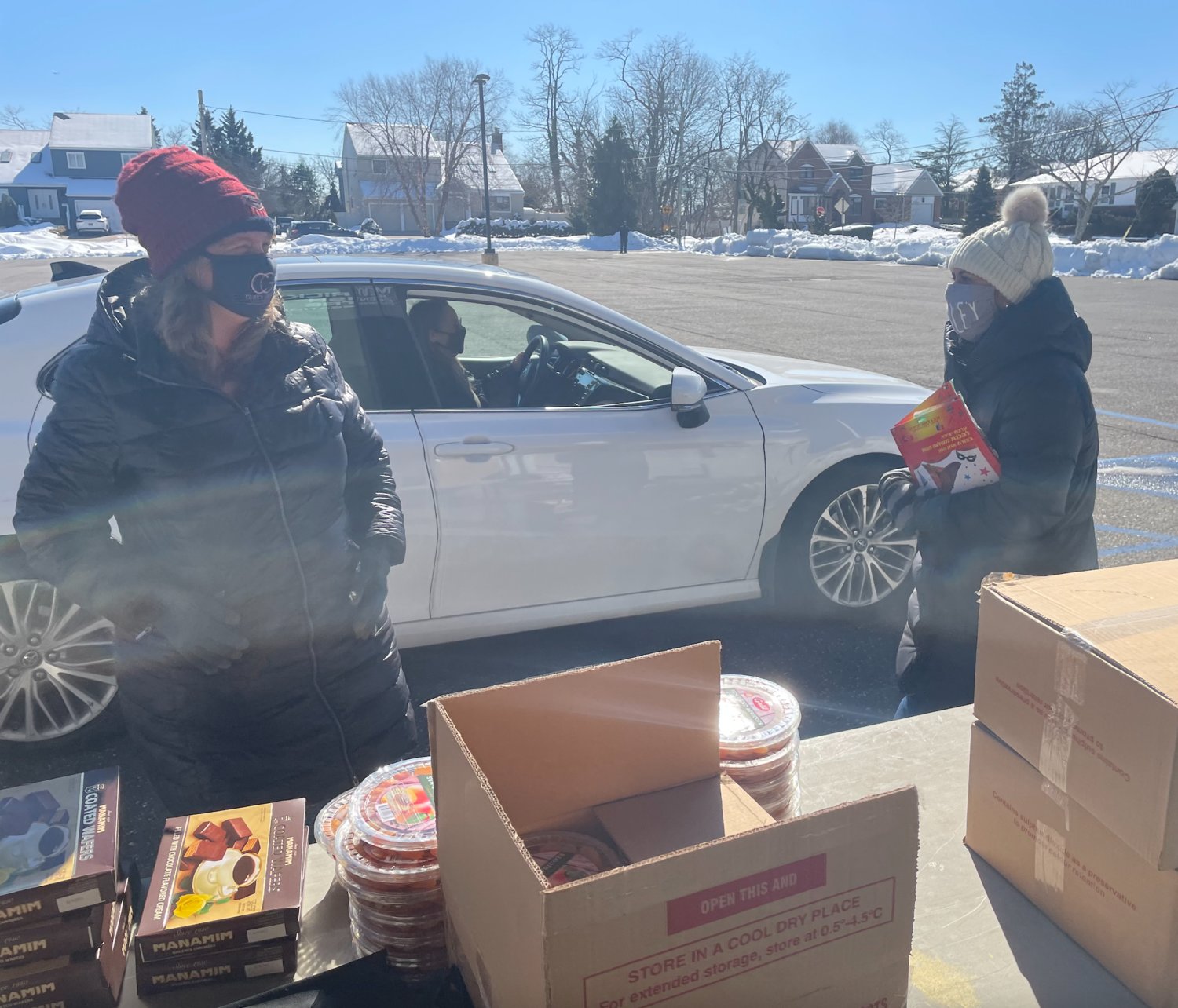 On Feb. 21, Merrick Jewish Centre volunteers distributed shalach manot packages to hundreds of congregants so they could celebrate Purim in style.