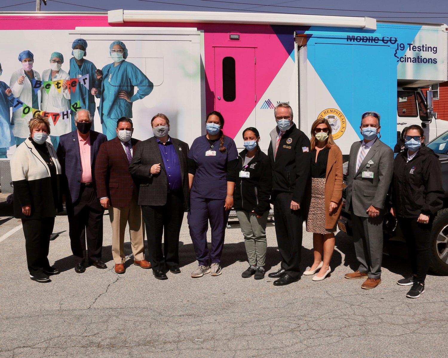 The Town of Hempstead’s “Vaxmobile” rolled through Island Park on April 6 and 7, as elected officials, staff from Mount Sinai South Nassau hospital and residents gathered so that many people who have struggled to make appointments could get inoculated with the single-dose Johnson & Johnson vaccine.