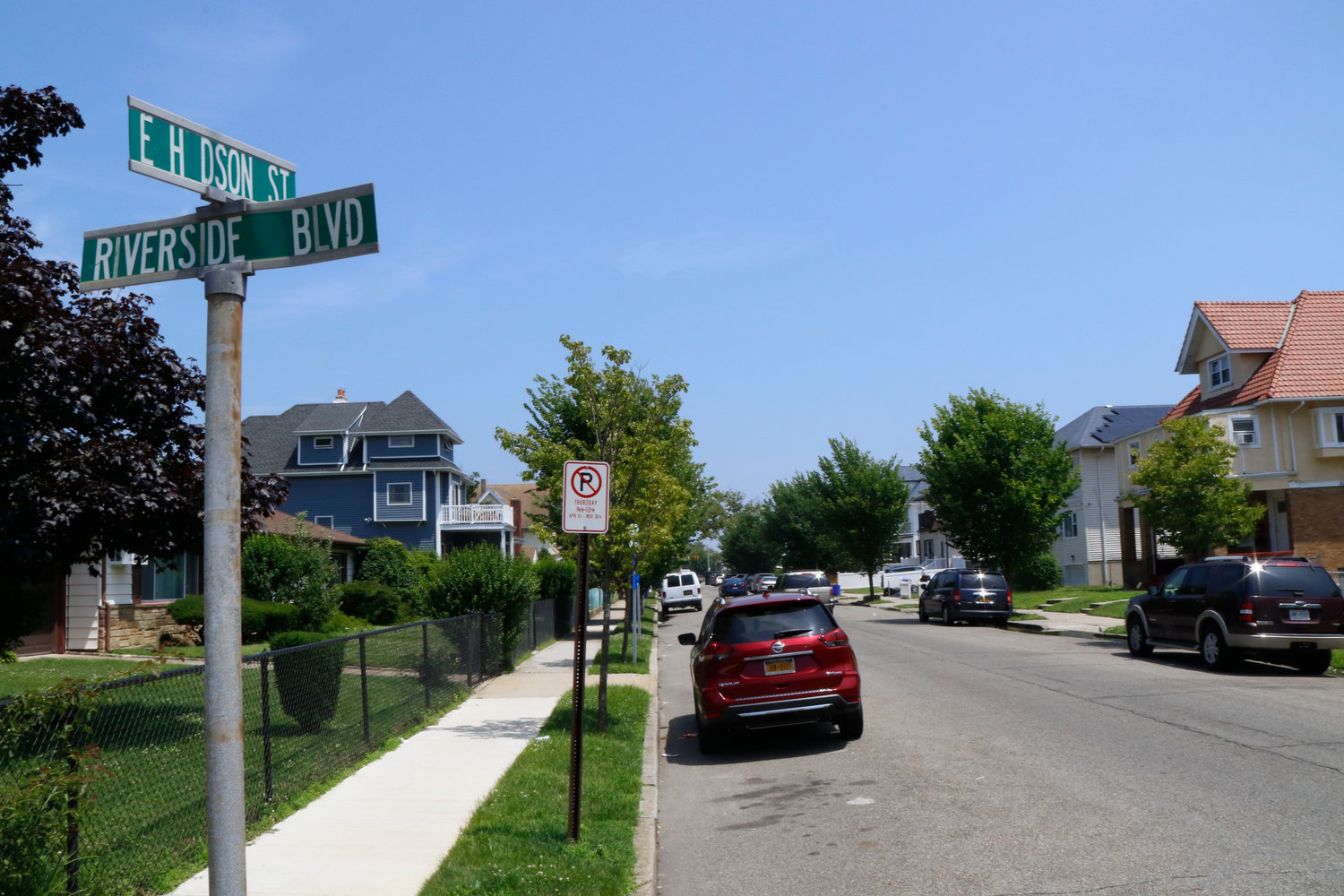 East Hudson Street’s block, between Riverside Boulevard and Long Beach Road, will soon be named “KMD-MF DOOM Way.”