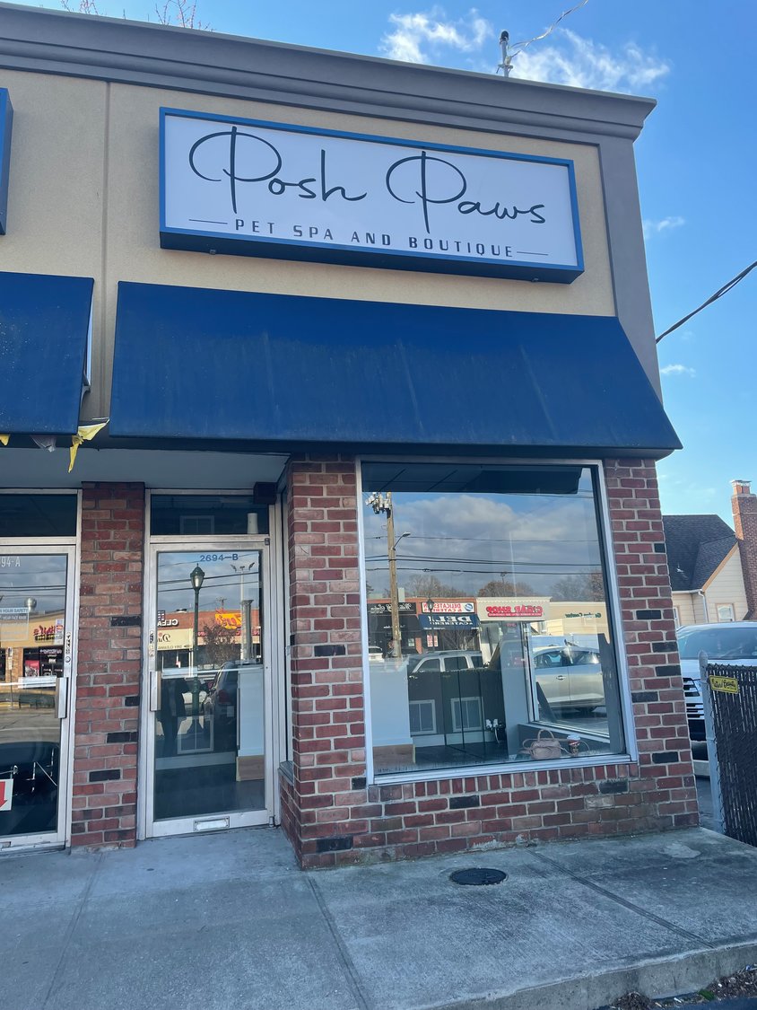 Posh Paws Pet Spa and Boutique, a pet-grooming salon, recently opened on Merrick Road in Bellmore.