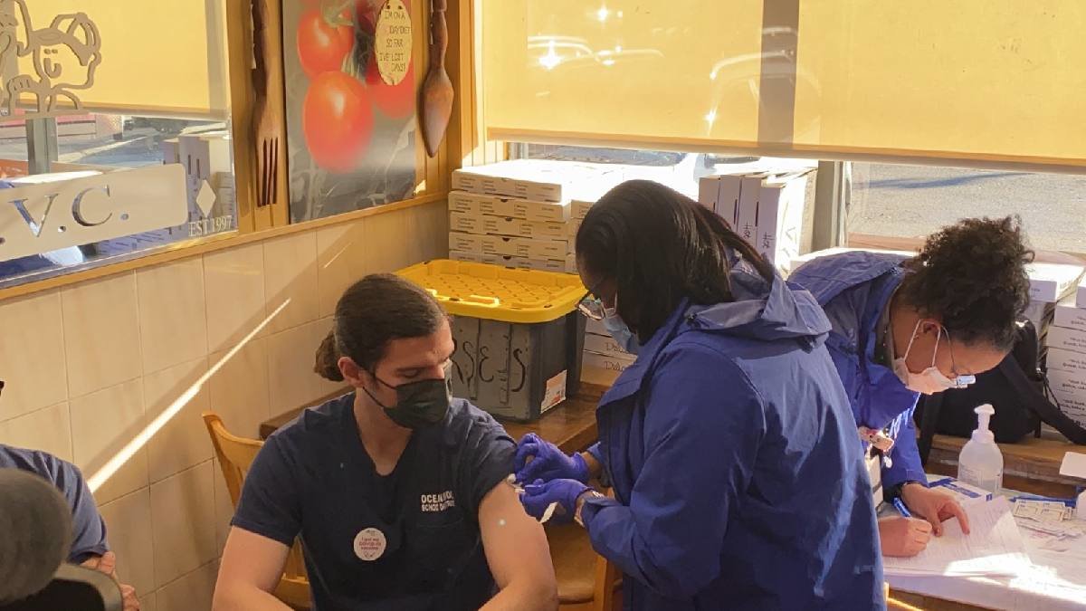 MSSN administered booster shots to pizza shop employees on Monday afternoon.