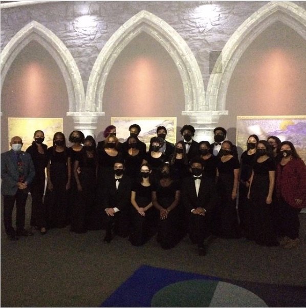 The Freeport High School Select Chorale, directed by Monique Campbell-Retzlaff (second from left), performed at Skylight on Vesey in Manhattan. Joining them were Superintendent of Schools Dr. Kishore Kuncham (far left) and Board of Education President Maria Jordan-Awalom (far right).