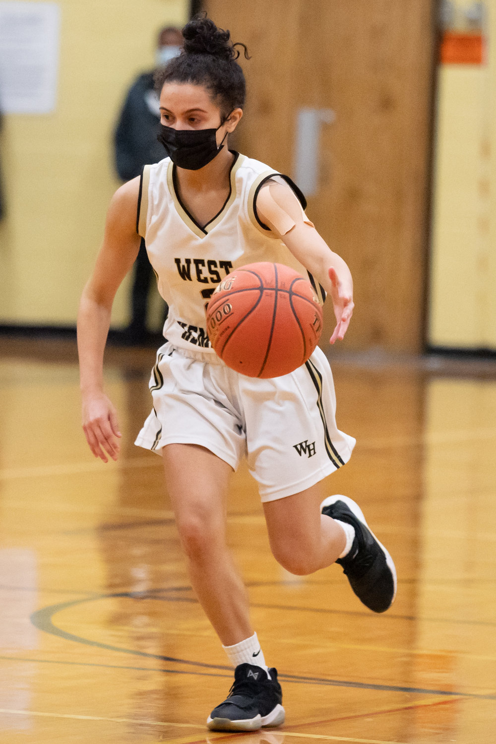 Senior Isabel Tavarez had the hot hand Jan. 18, scoring 19 point to lead West Hempstead to a 47-39 home victory over Oyster Bay.