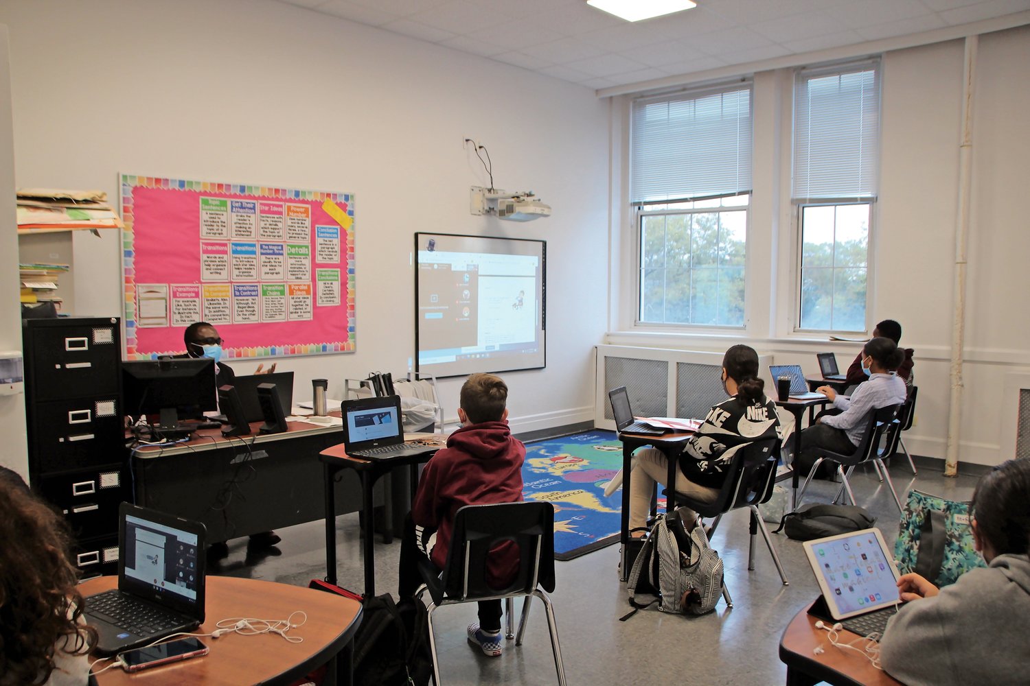 Lawrence Woodmere Academy math teacher Patrice Davis’s eighth-grade class, which includes remote learners.