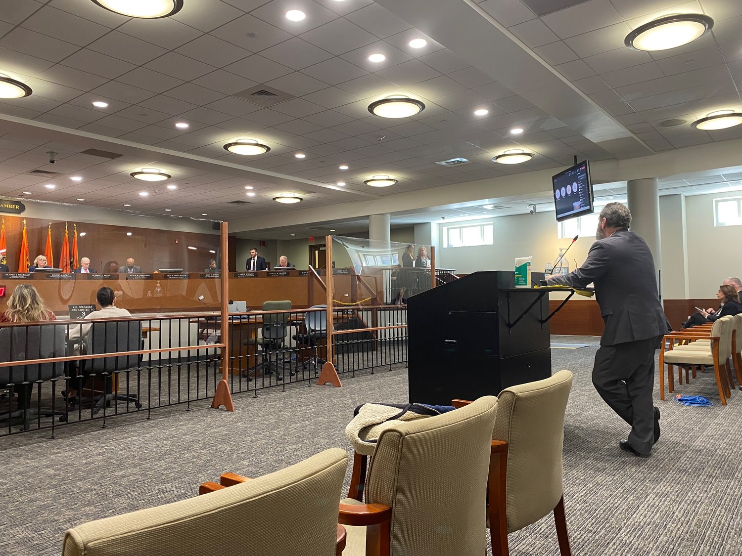 Dan Vincelette, a lawyer representing Nassau County in the tax challenge by the Long Island Power Authority on the E.F. Barrett Power Station in Island Park, speaks in front of the county’s rules and finance committees.