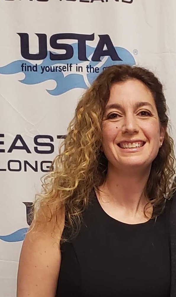 Bellmore native Dory Levinter, who has long been involved in tennis programs, manages the space, which has attracted over 4,000 members in under six months.