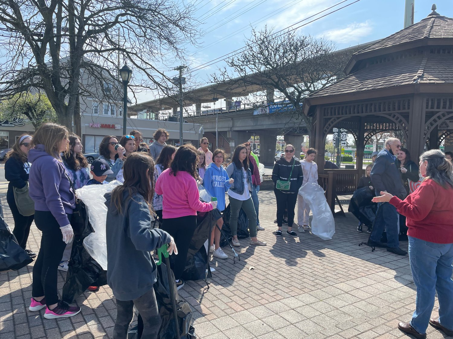 Troves of volunteers gathered at the Merrick gazebo on Sunday, eager to participate in the South Merrick Community and Civic Association’s annual “Spring Clean Sweep.”