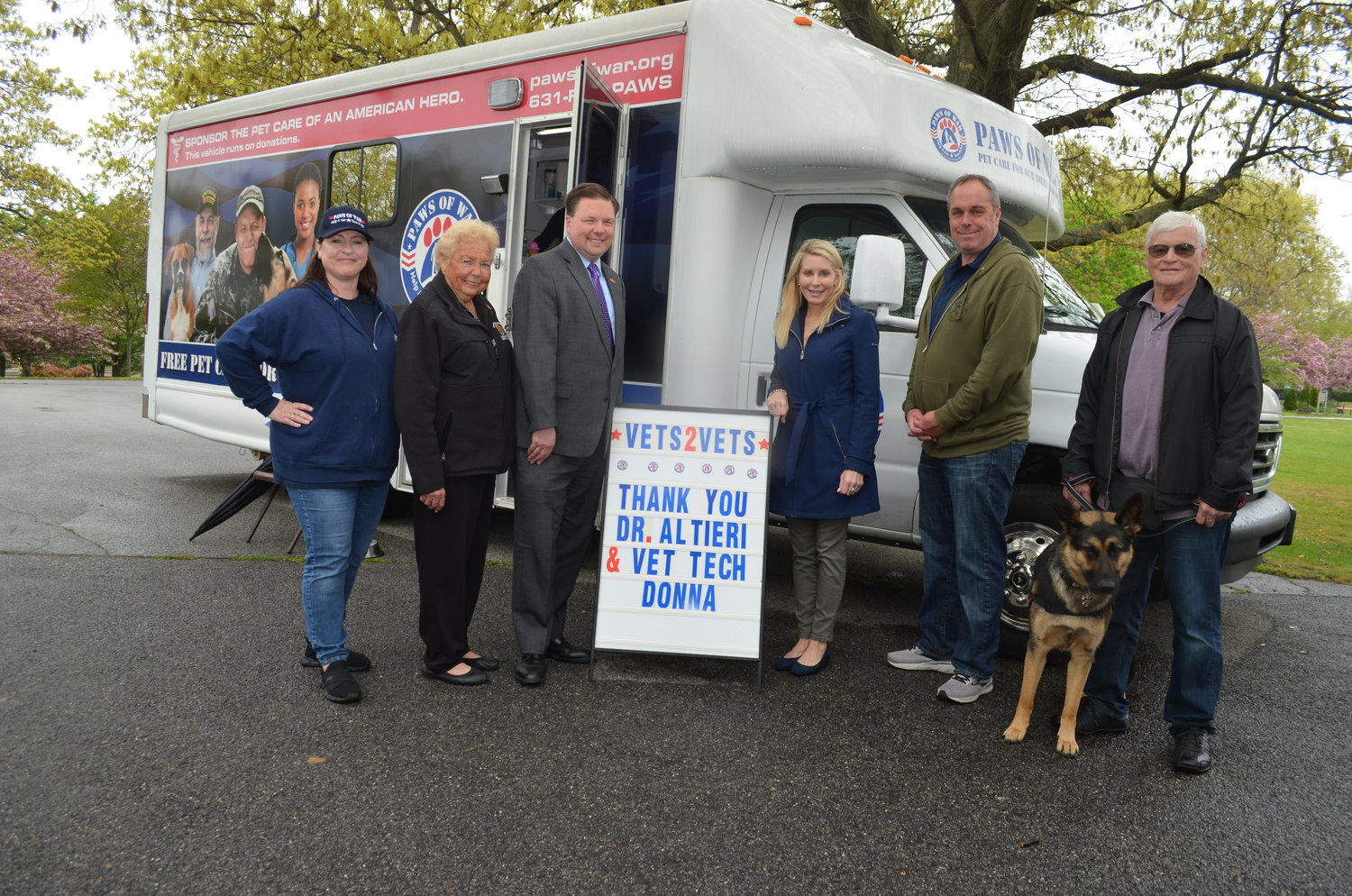 County Officials and Paws of War’s officials were ready at Eisenhower Park to help pets in need.